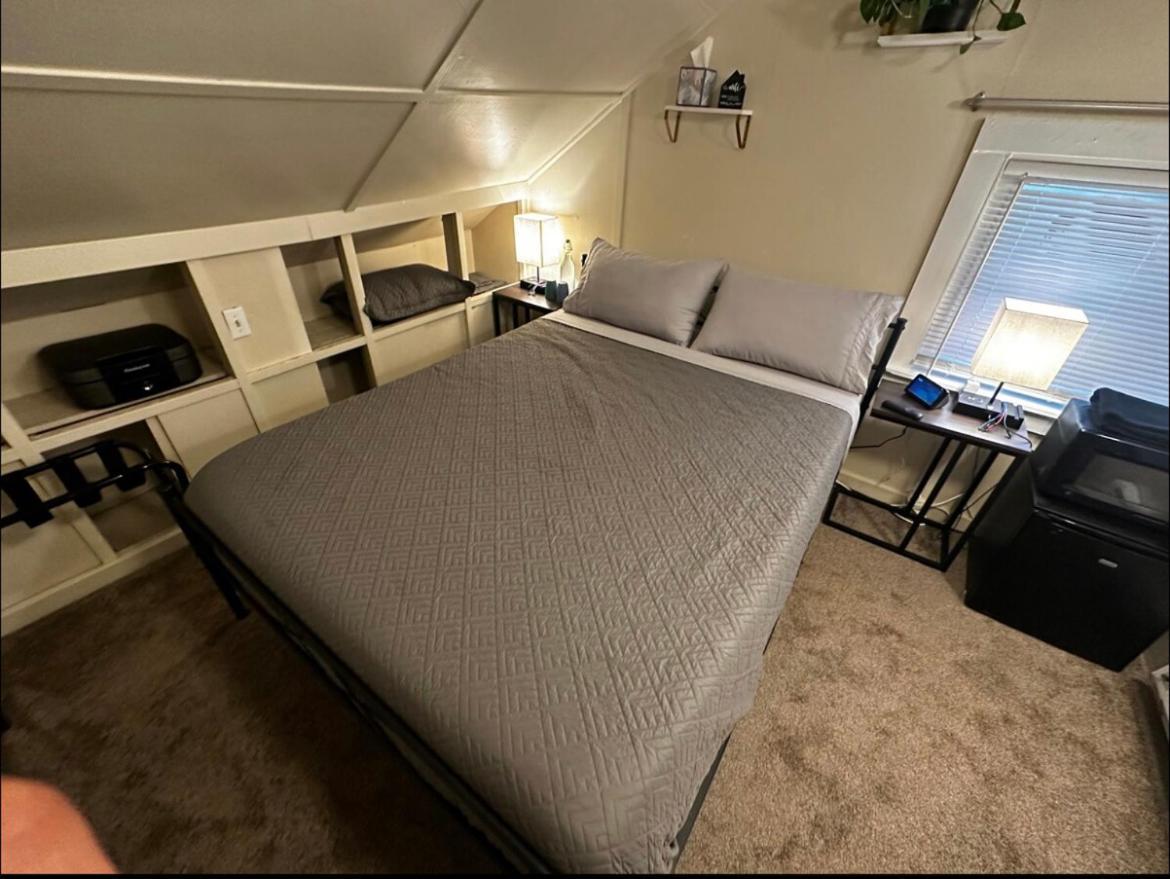 Tacoma Homestay- With Breakfast Included-Private Room Экстерьер фото